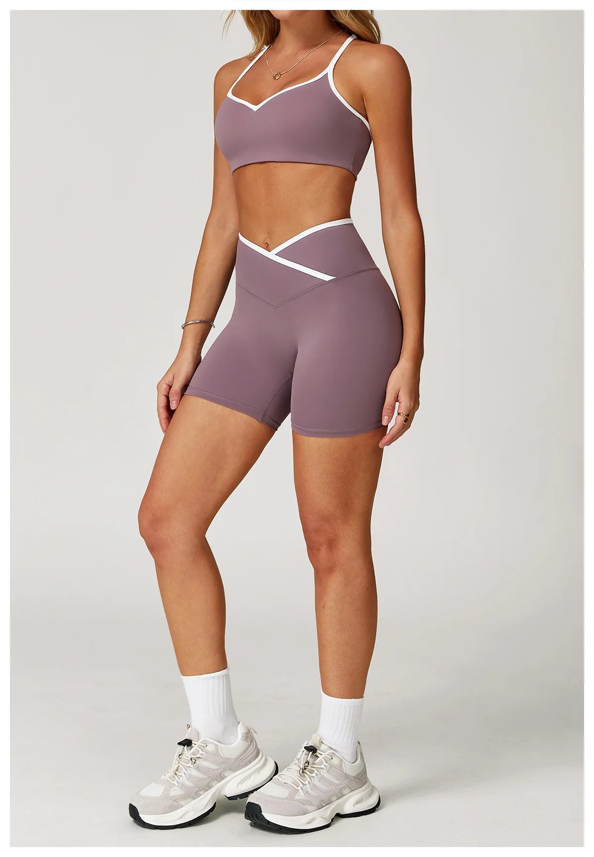 GYMBABE Contour Short Set