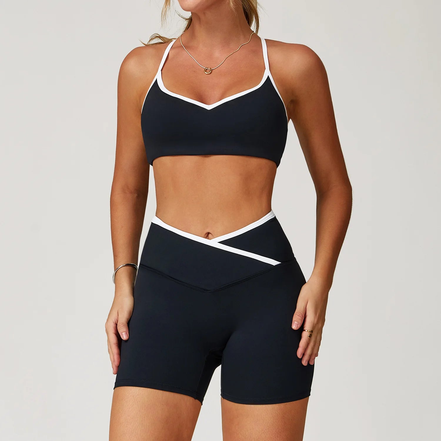 GYMBABE Contour Short Set